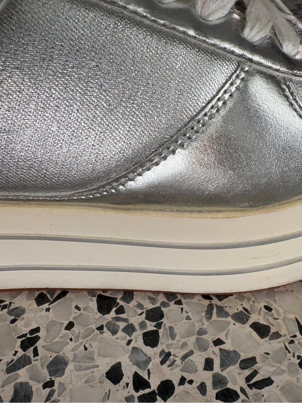 Zara cushioned metallic